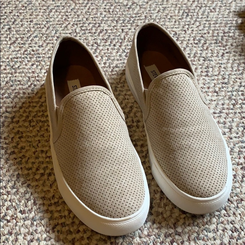 Steve Madden slip on sneakers size 7